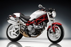 Ducati-Monster 2